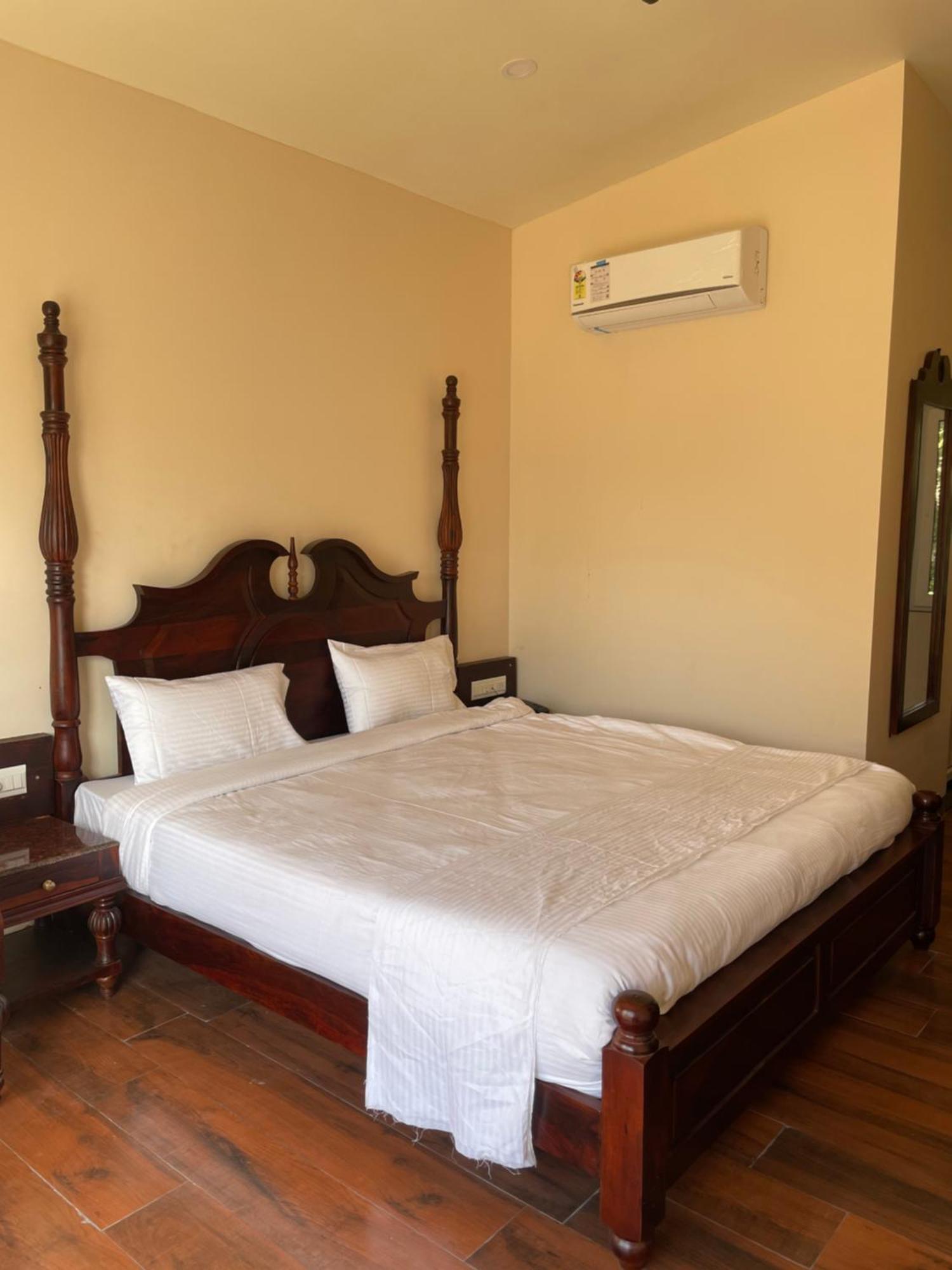 Vrindavan Greens Resort Udaipur Exterior photo